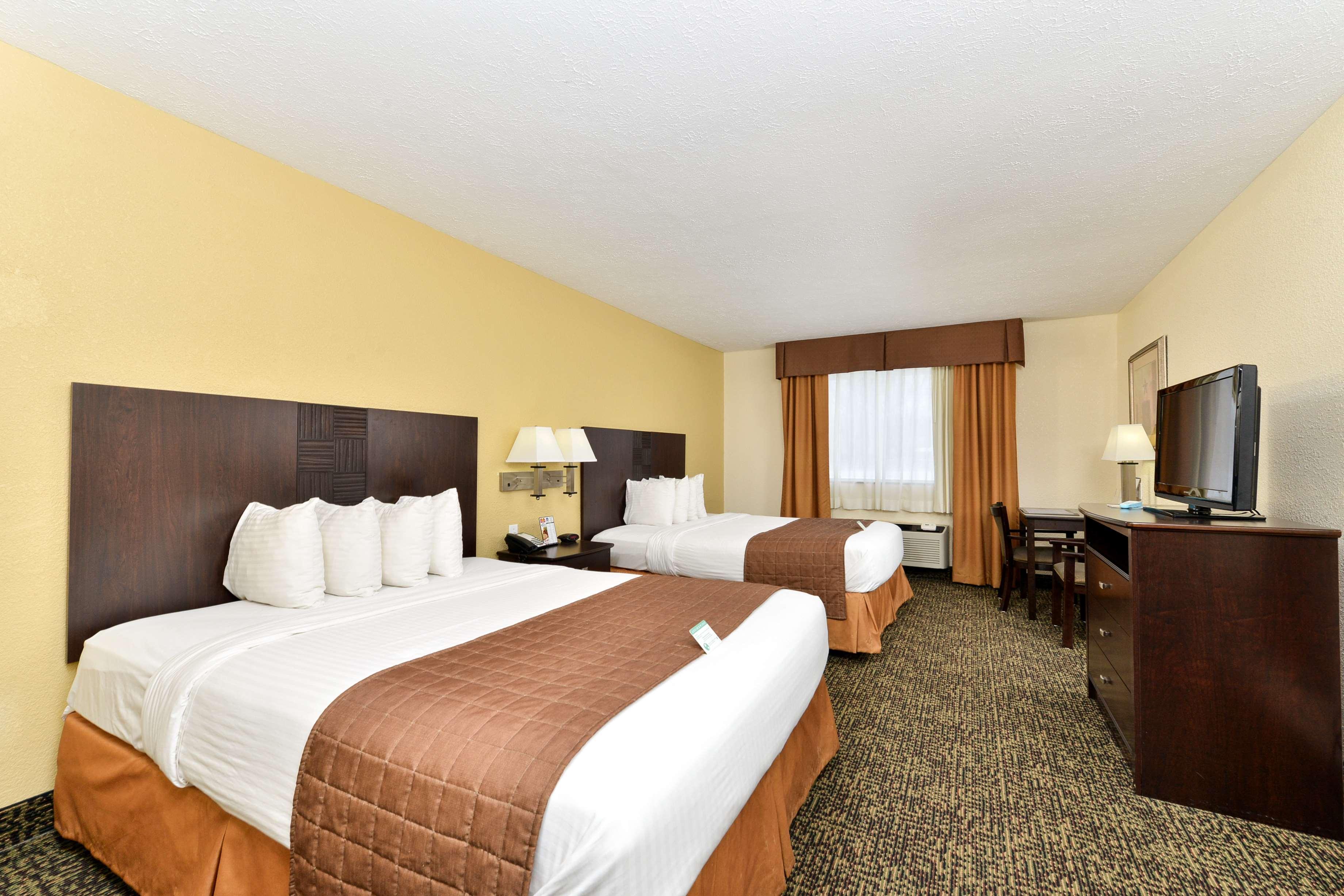 Best Western Elyria Buitenkant foto