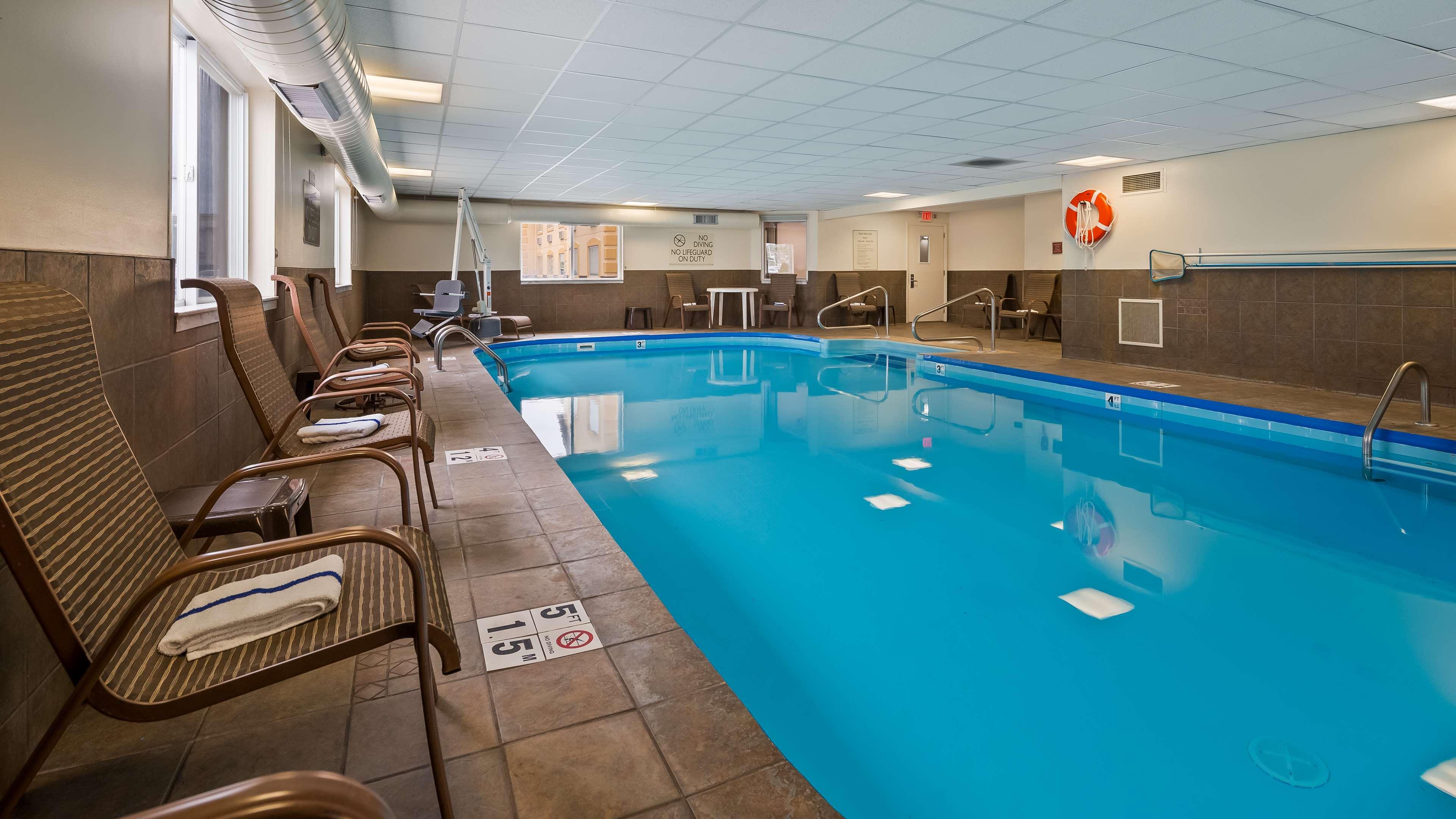 Best Western Elyria Buitenkant foto