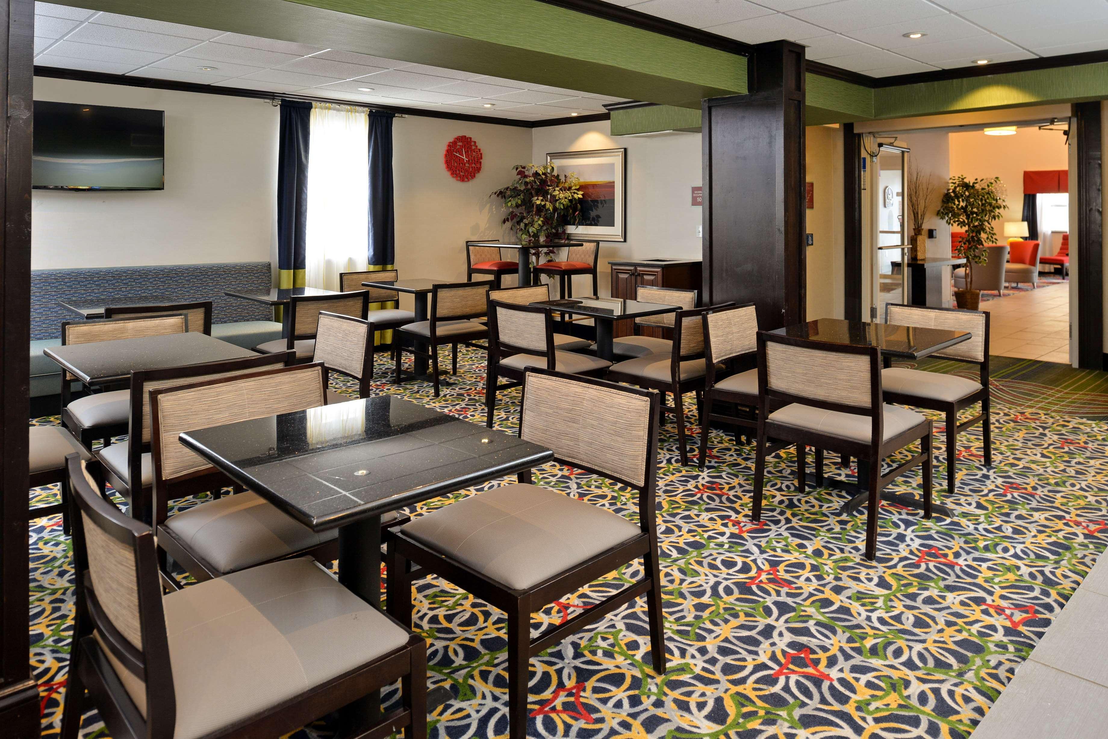 Best Western Elyria Buitenkant foto