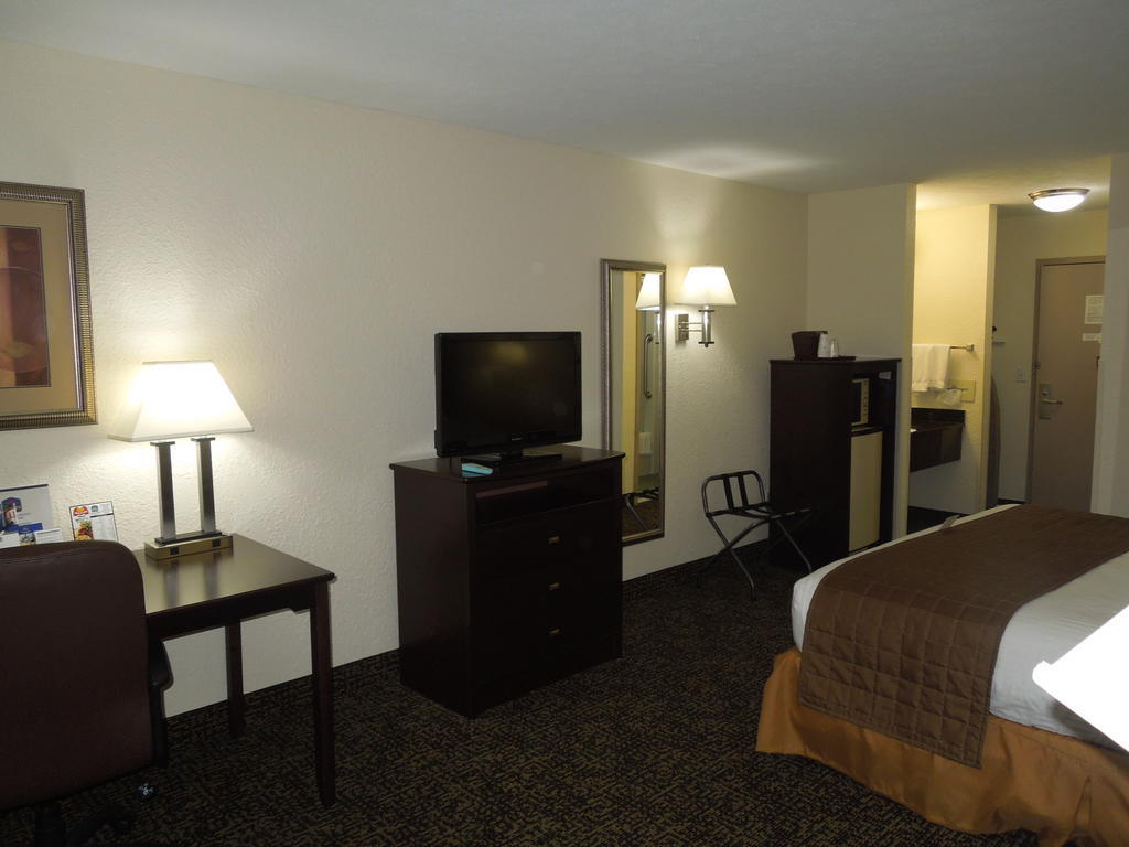 Best Western Elyria Buitenkant foto